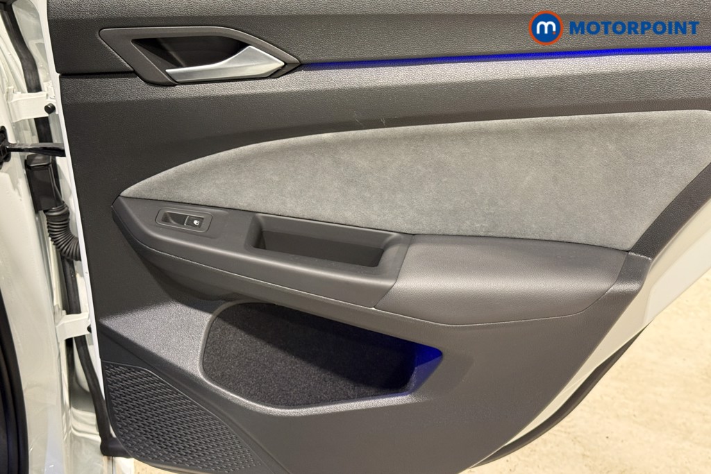 Volkswagen Golf R Automatic Petrol Hatchback - Stock Number (1573034) - 33rd supplementary image