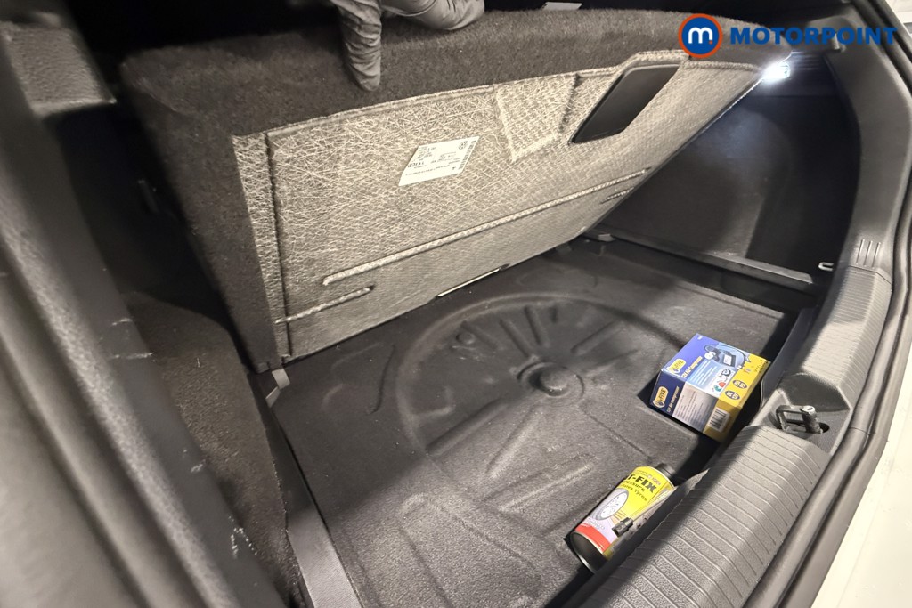 Volkswagen Golf R Automatic Petrol Hatchback - Stock Number (1573034) - 36th supplementary image