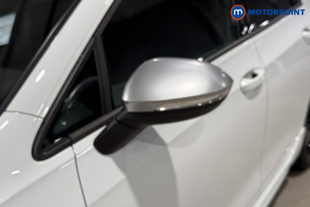 Volkswagen Golf R Automatic Petrol Hatchback - Stock Number (1573034) - 49th supplementary image
