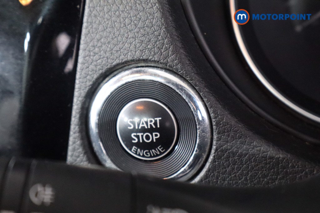 Nissan Qashqai N-Connecta Manual Petrol SUV - Stock Number (1573927) - 13th supplementary image