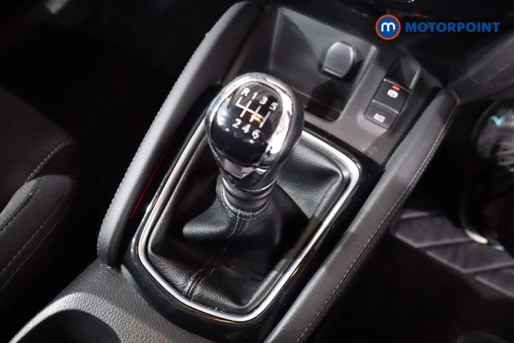 Nissan Qashqai N-Connecta Manual Petrol SUV - Stock Number (1573927) - 14th supplementary image