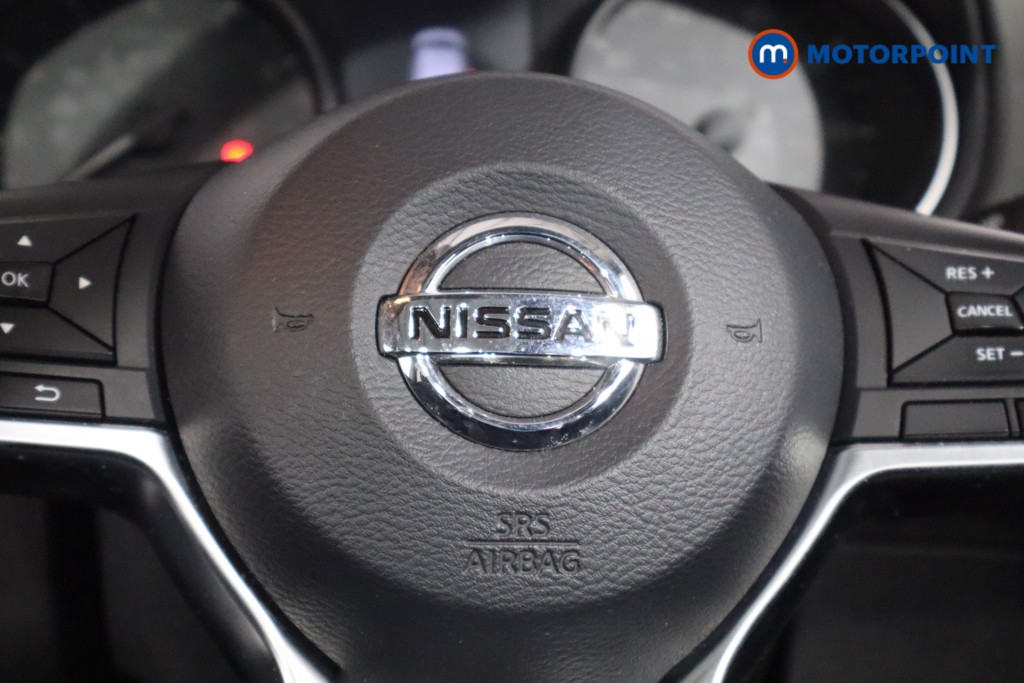 Nissan Qashqai N-Connecta Manual Petrol SUV - Stock Number (1573927) - 16th supplementary image