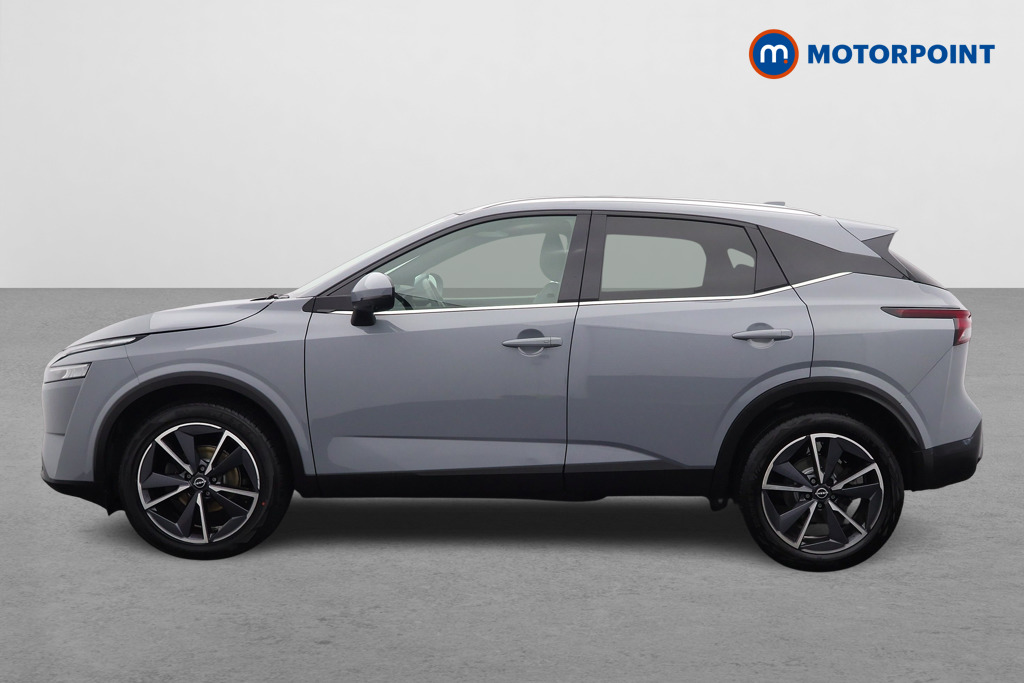 Nissan Qashqai Tekna Automatic Petrol SUV - Stock Number (1574672) - Passenger side
