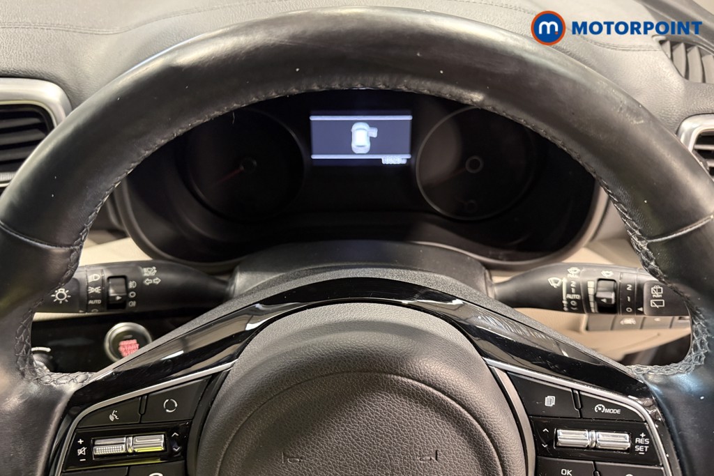 KIA Sportage Platinum Edition Manual Petrol SUV - Stock Number (1574864) - 7th supplementary image