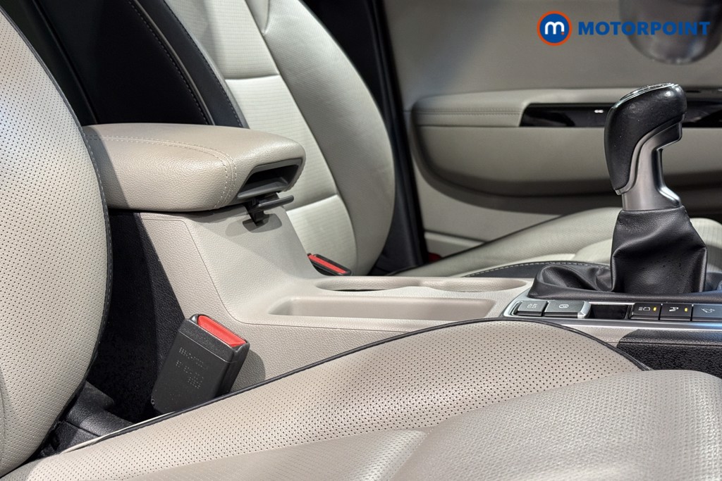 KIA Sportage Platinum Edition Manual Petrol SUV - Stock Number (1574864) - 25th supplementary image