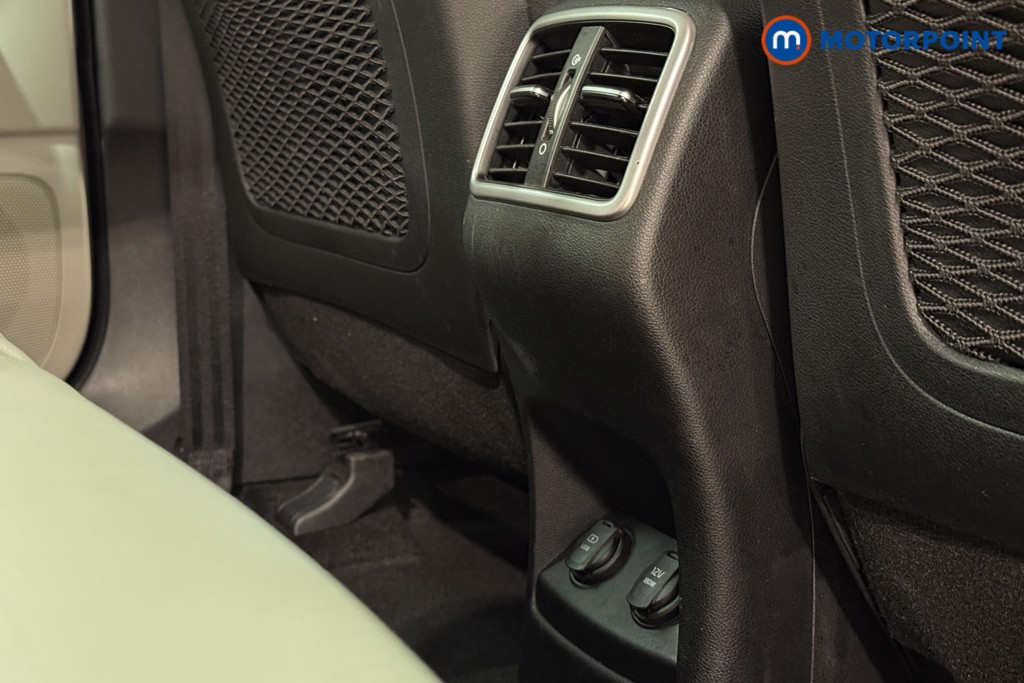 KIA Sportage Platinum Edition Manual Petrol SUV - Stock Number (1574864) - 29th supplementary image