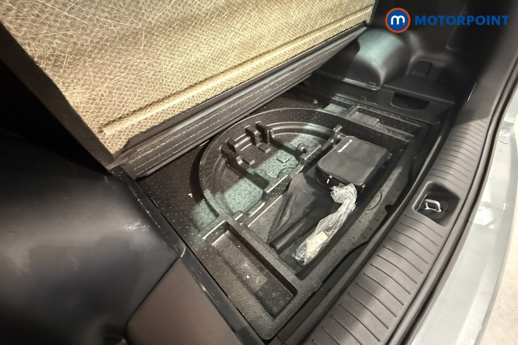 KIA Sportage Platinum Edition Manual Petrol SUV - Stock Number (1574864) - 36th supplementary image