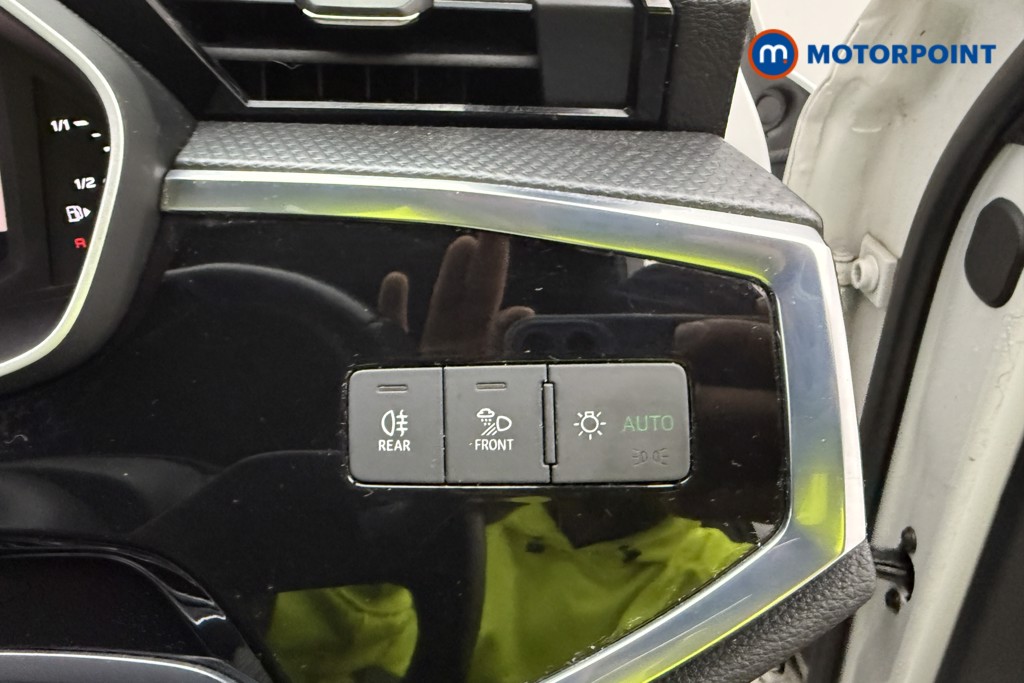 Audi Q3 Black Edition Automatic Diesel SUV - Stock Number (1576137) - 28th supplementary image
