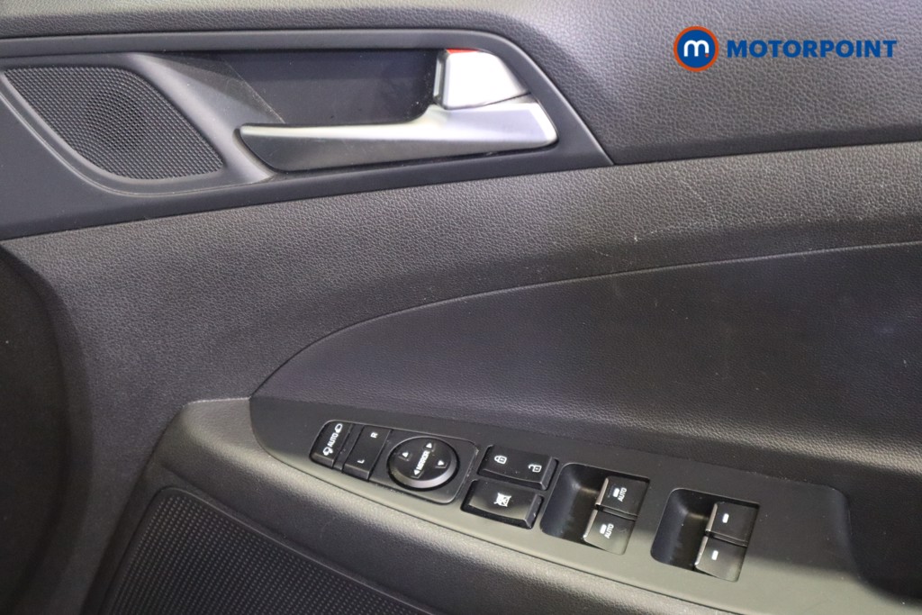 Hyundai Tucson Se Nav Manual Petrol SUV - Stock Number (1577001) - 14th supplementary image