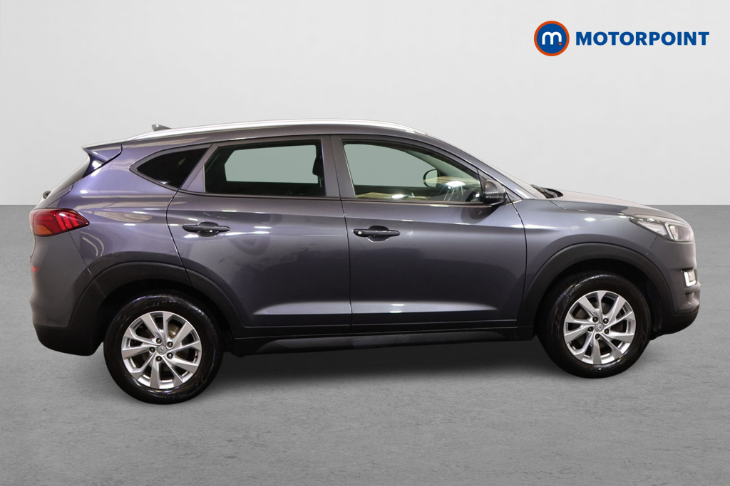 Hyundai Tucson Se Nav Manual Petrol SUV - Stock Number (1577001) - Drivers side