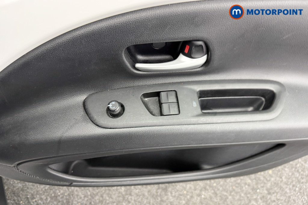 Toyota Aygo X Pure Manual Petrol Hatchback - Stock Number (1577512) - 13th supplementary image