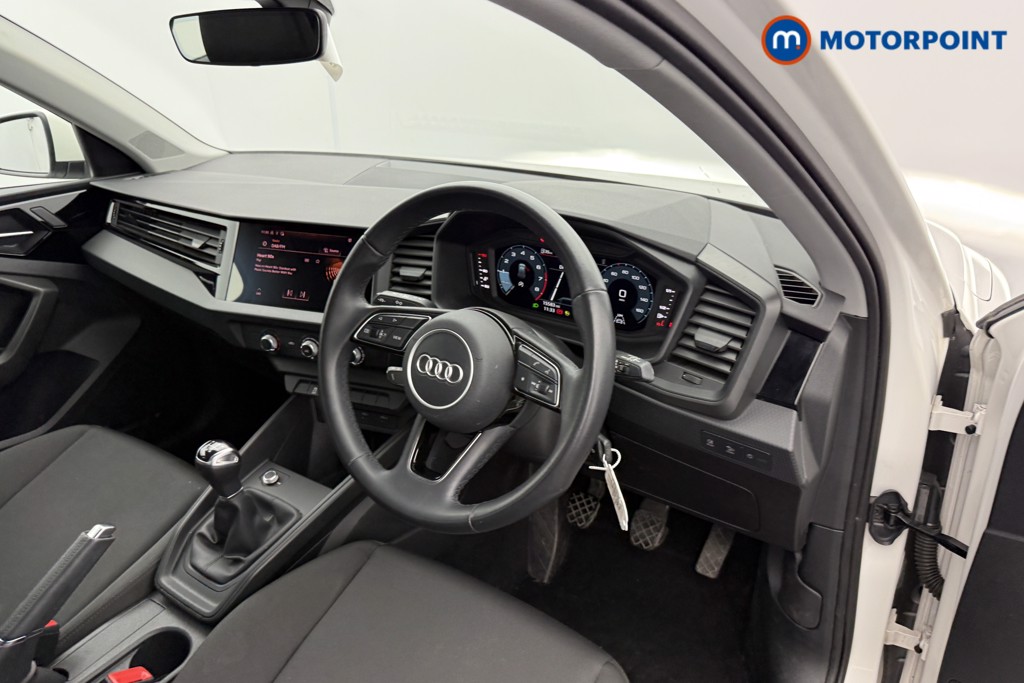 Audi A1 Technik Manual Petrol Hatchback - Stock Number (1577908) - 2nd supplementary image