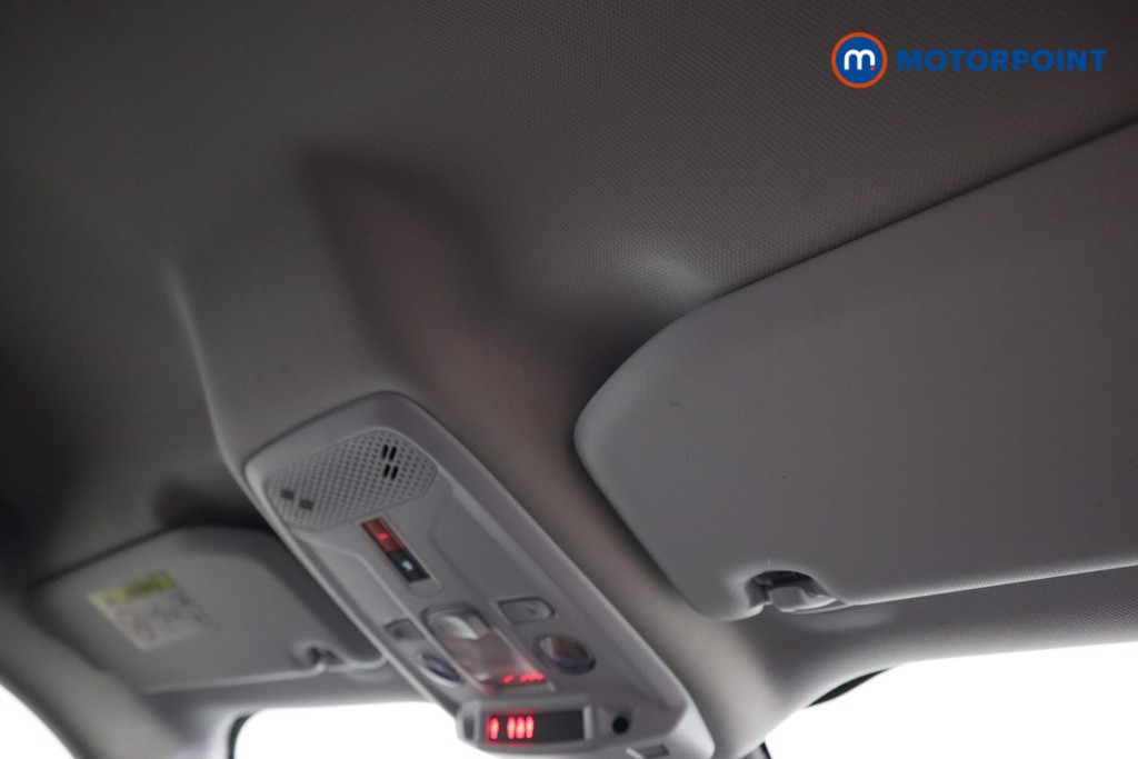 Peugeot 2008 Allure Premium Manual Petrol SUV - Stock Number (1578533) - 8th supplementary image