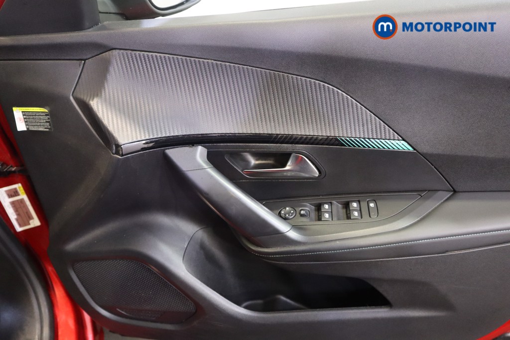 Peugeot 2008 Allure Premium Manual Petrol SUV - Stock Number (1578533) - 9th supplementary image