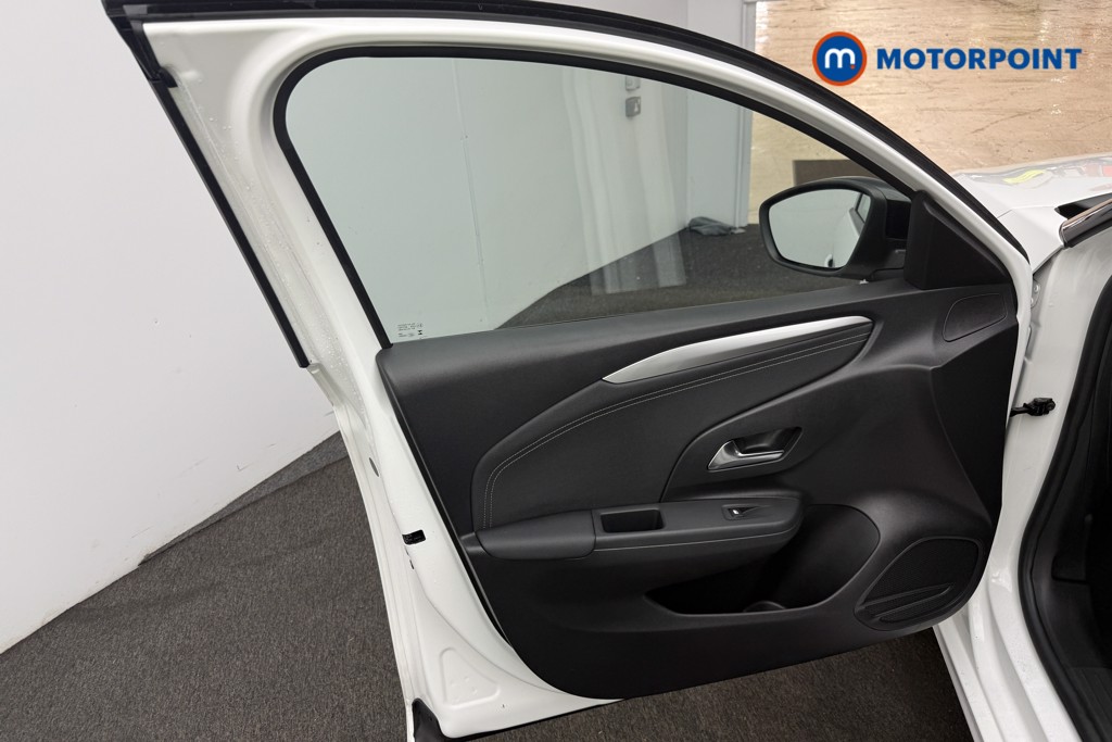 Vauxhall Corsa GS Manual Petrol Hatchback - Stock Number (1578570) - 4th supplementary image