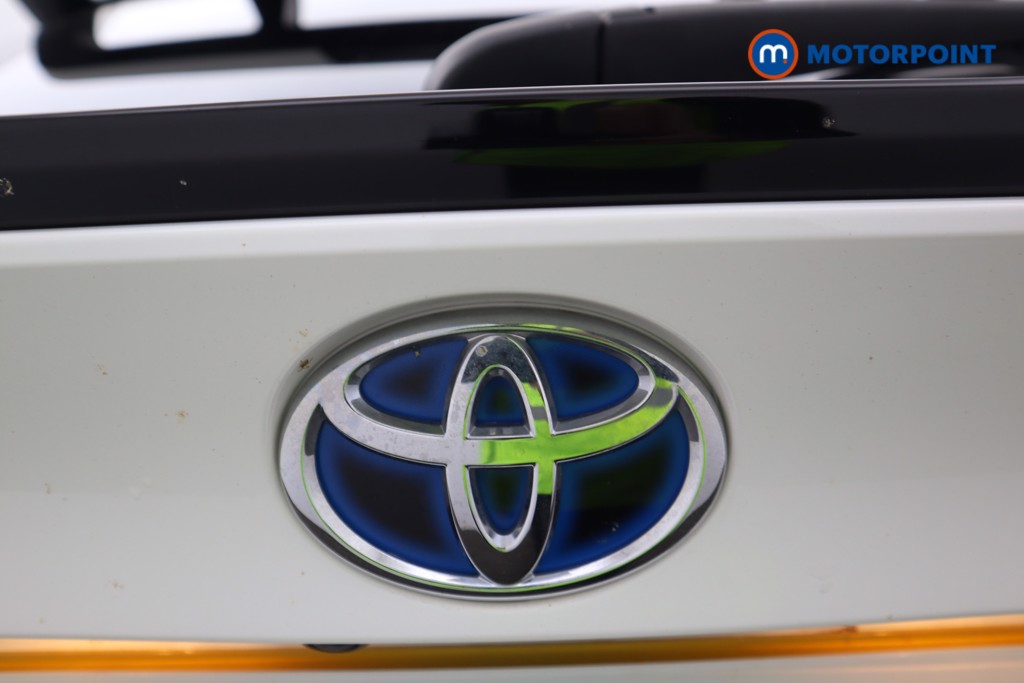 Toyota C-Hr Design Automatic Petrol-Electric Hybrid SUV - Stock Number (1579098) - 20th supplementary image