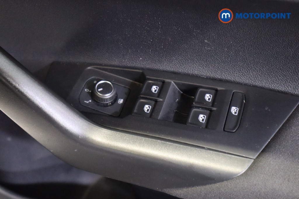 Volkswagen Polo Match Manual Petrol Hatchback - Stock Number (1579235) - 11th supplementary image