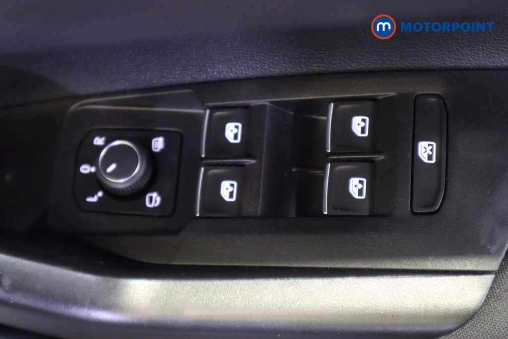 Volkswagen Polo R-Line Automatic Petrol Hatchback - Stock Number (1580366) - 15th supplementary image