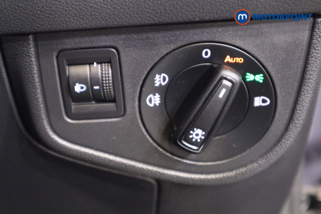 Volkswagen Polo R-Line Automatic Petrol Hatchback - Stock Number (1580366) - 16th supplementary image