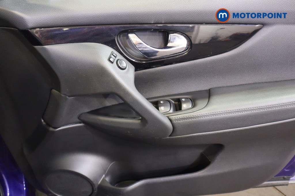 Nissan Qashqai Acenta Premium Manual Diesel SUV - Stock Number (1580378) - 8th supplementary image