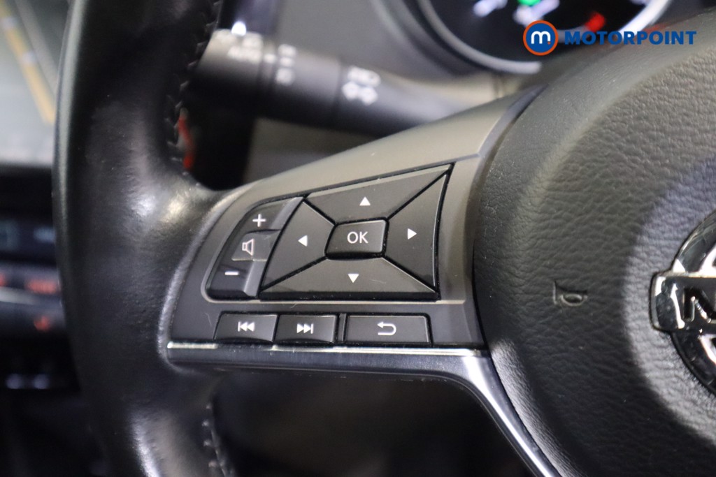 Nissan Qashqai Acenta Premium Manual Diesel SUV - Stock Number (1580378) - 14th supplementary image