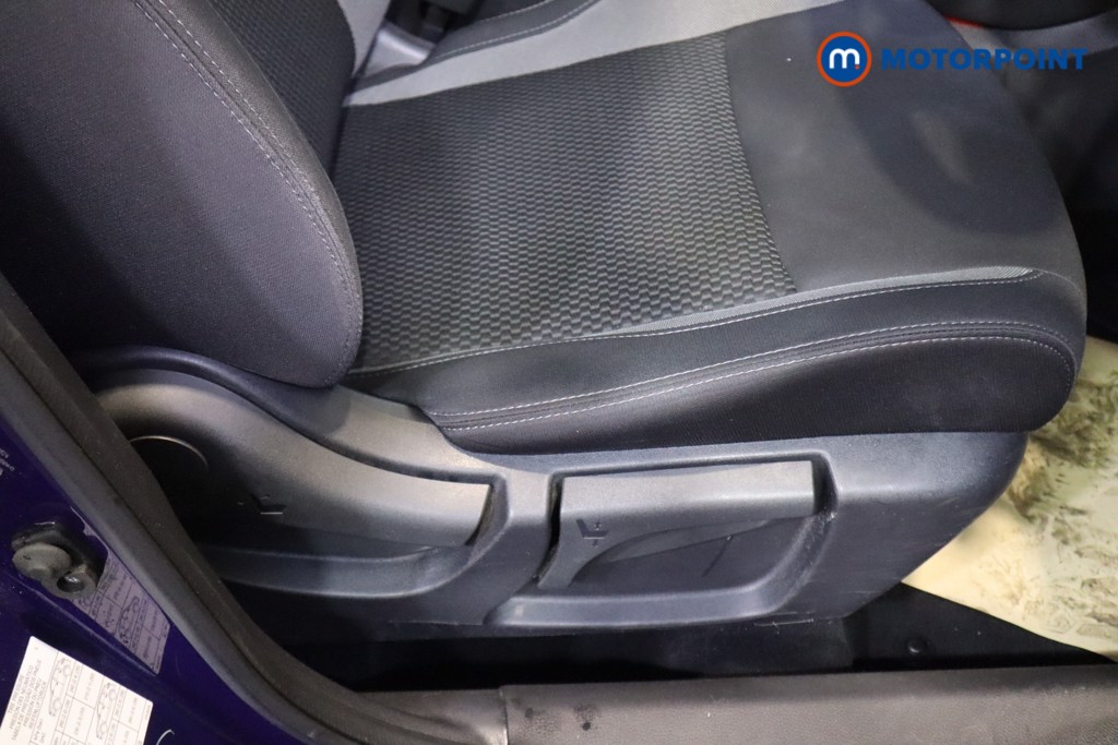 Nissan Qashqai Acenta Premium Manual Diesel SUV - Stock Number (1580378) - 15th supplementary image