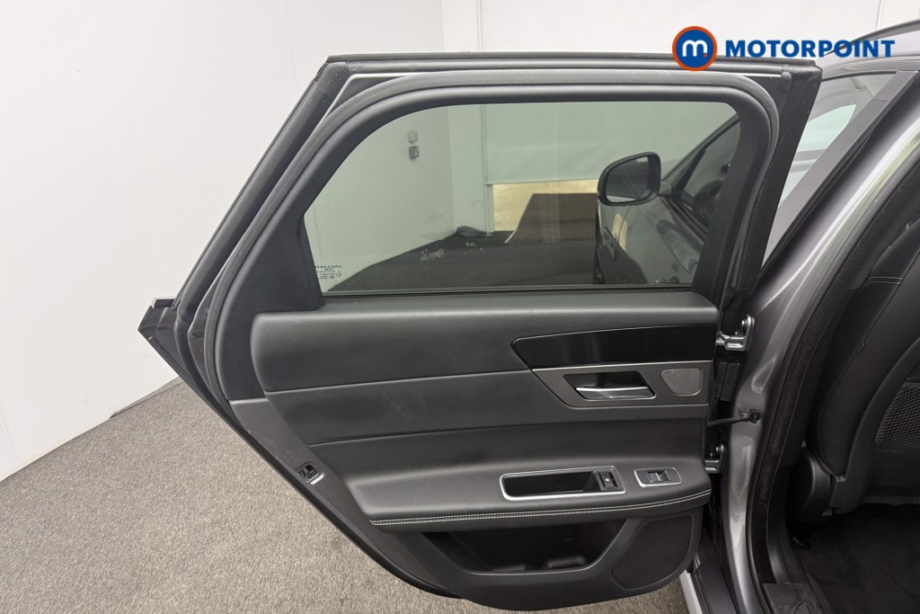 Jaguar XF Chequered Flag Automatic Diesel Estate - Stock Number (1580537) - 7th supplementary image