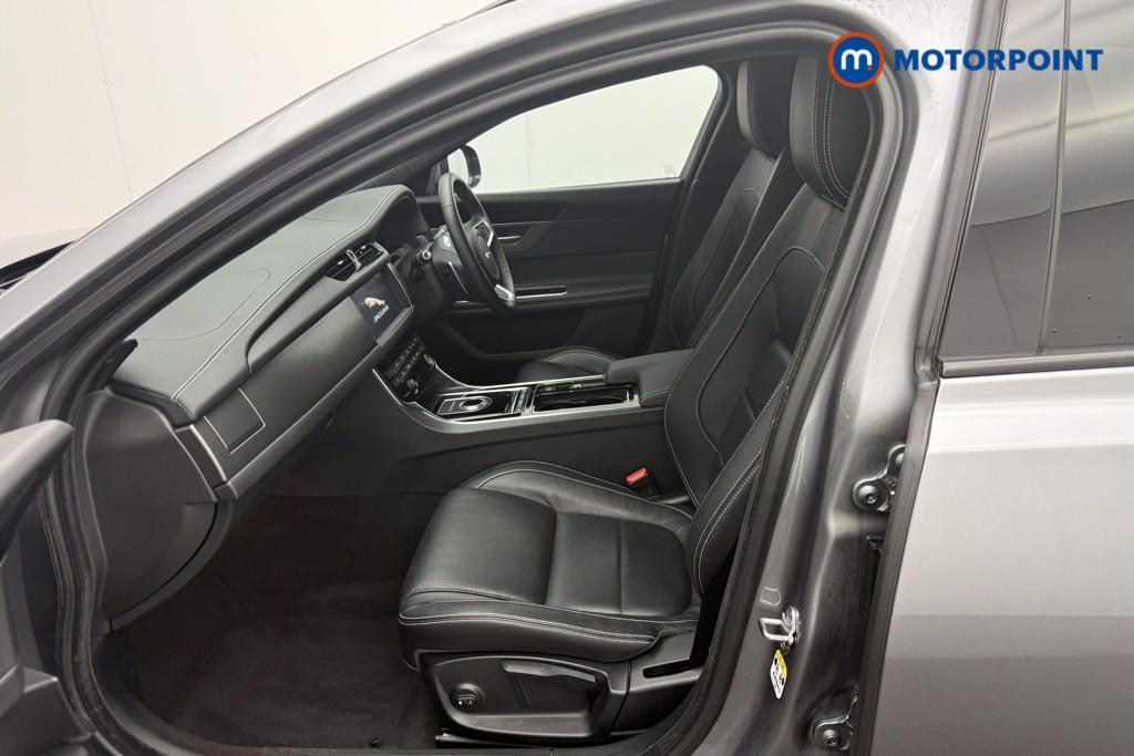 Jaguar XF Chequered Flag Automatic Diesel Estate - Stock Number (1580537) - 1st supplementary image