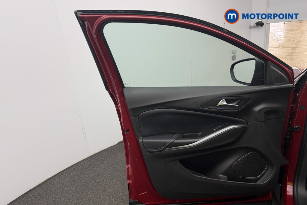 Vauxhall Grandland X Griffin Edition Automatic Petrol SUV - Stock Number (1580593) - 4th supplementary image