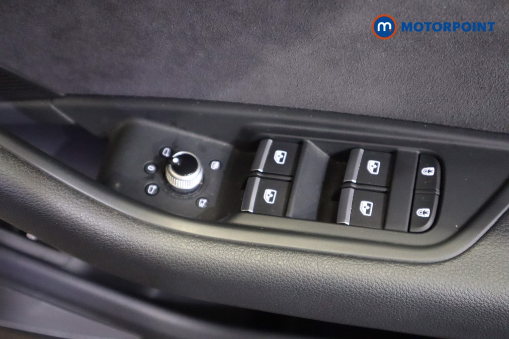 Audi A4 S Line Automatic Diesel Estate - Stock Number (1580907) - 11th supplementary image