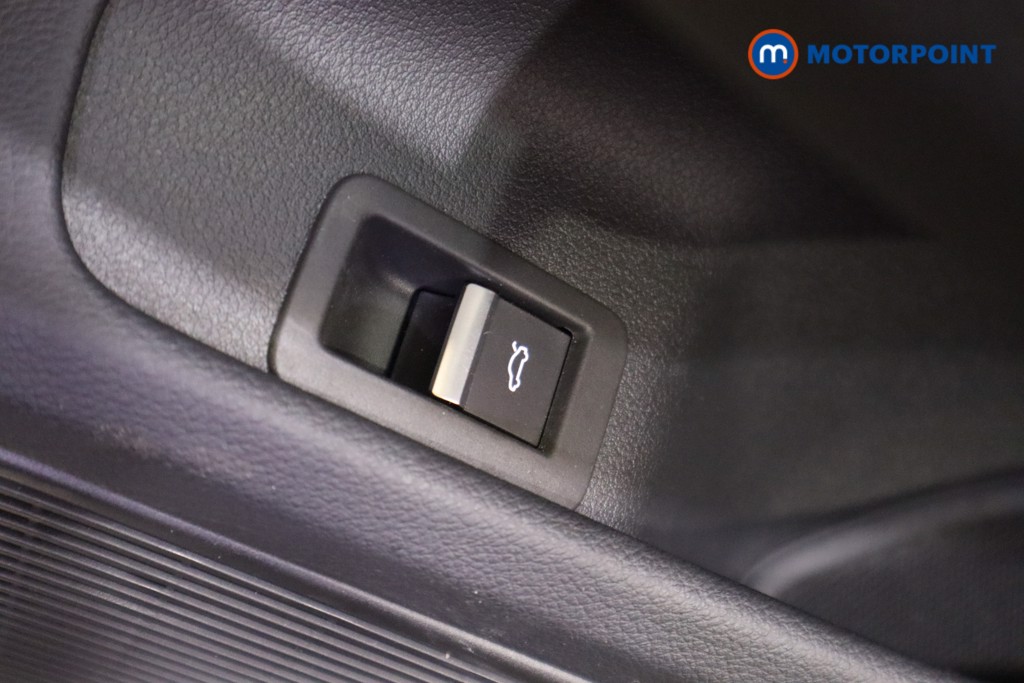 Audi A4 S Line Automatic Diesel Estate - Stock Number (1580907) - 12th supplementary image