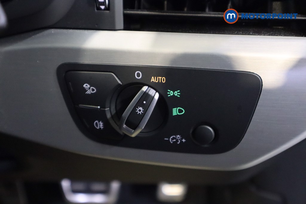 Audi A4 S Line Automatic Diesel Estate - Stock Number (1580907) - 13th supplementary image