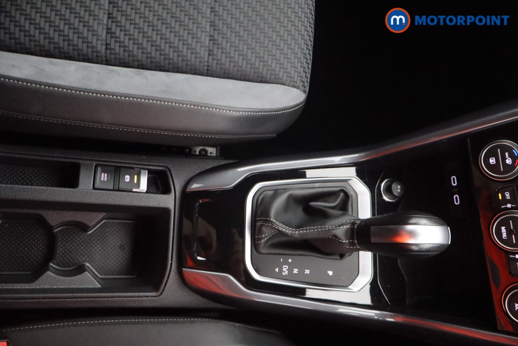 Volkswagen T-Roc R-Line Automatic Petrol SUV - Stock Number (1580922) - 9th supplementary image