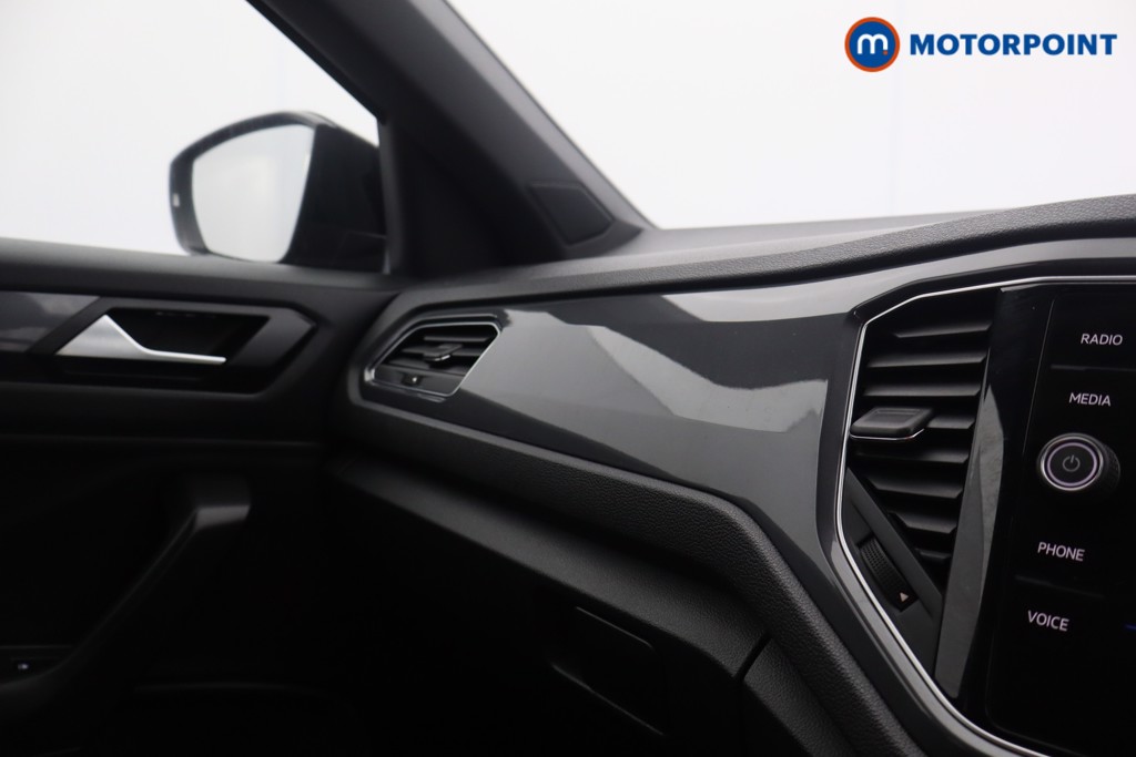 Volkswagen T-Roc R-Line Automatic Petrol SUV - Stock Number (1580922) - 10th supplementary image