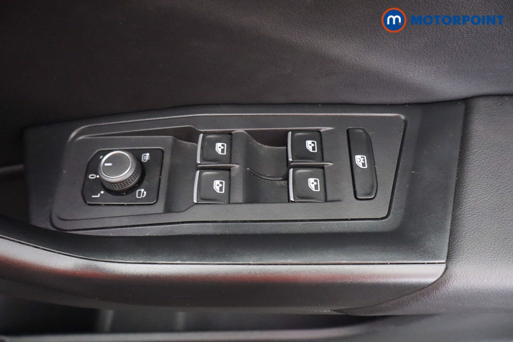 Volkswagen T-Roc R-Line Automatic Petrol SUV - Stock Number (1580922) - 11th supplementary image
