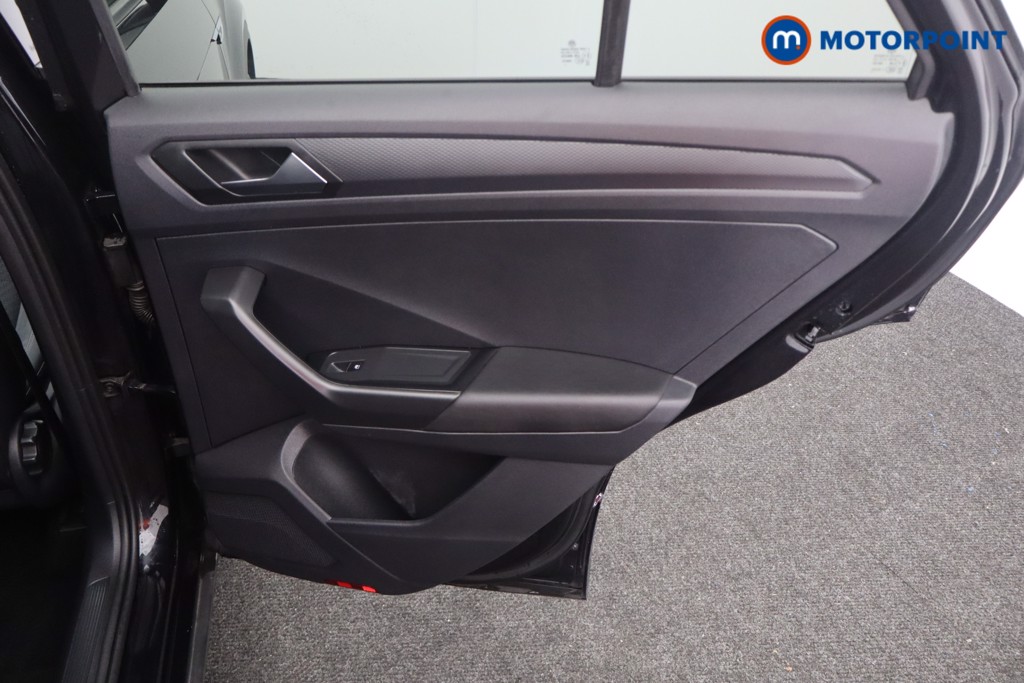 Volkswagen T-Roc R-Line Automatic Petrol SUV - Stock Number (1580922) - 18th supplementary image