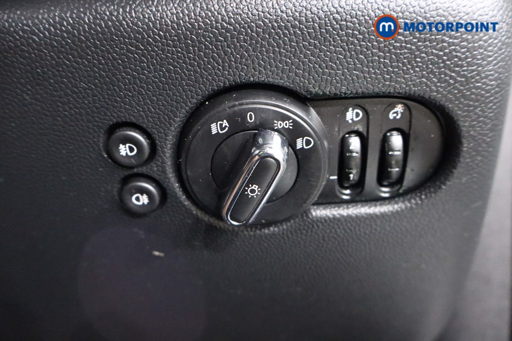 Mini Hatchback Cooper Classic Automatic Petrol Hatchback - Stock Number (1580983) - 16th supplementary image