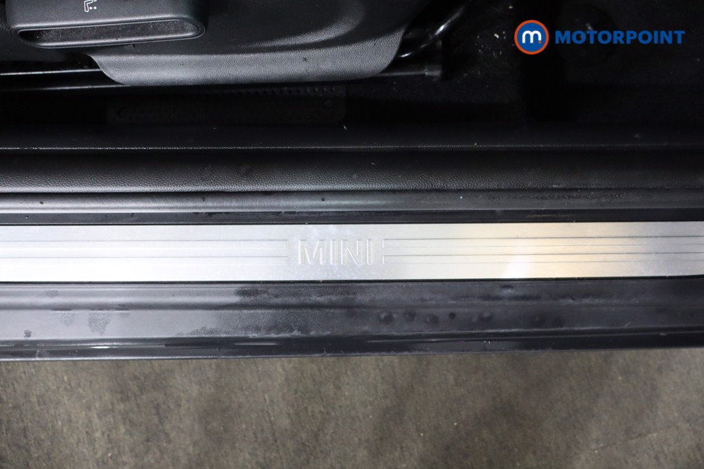 Mini Hatchback Cooper Classic Automatic Petrol Hatchback - Stock Number (1580983) - 18th supplementary image