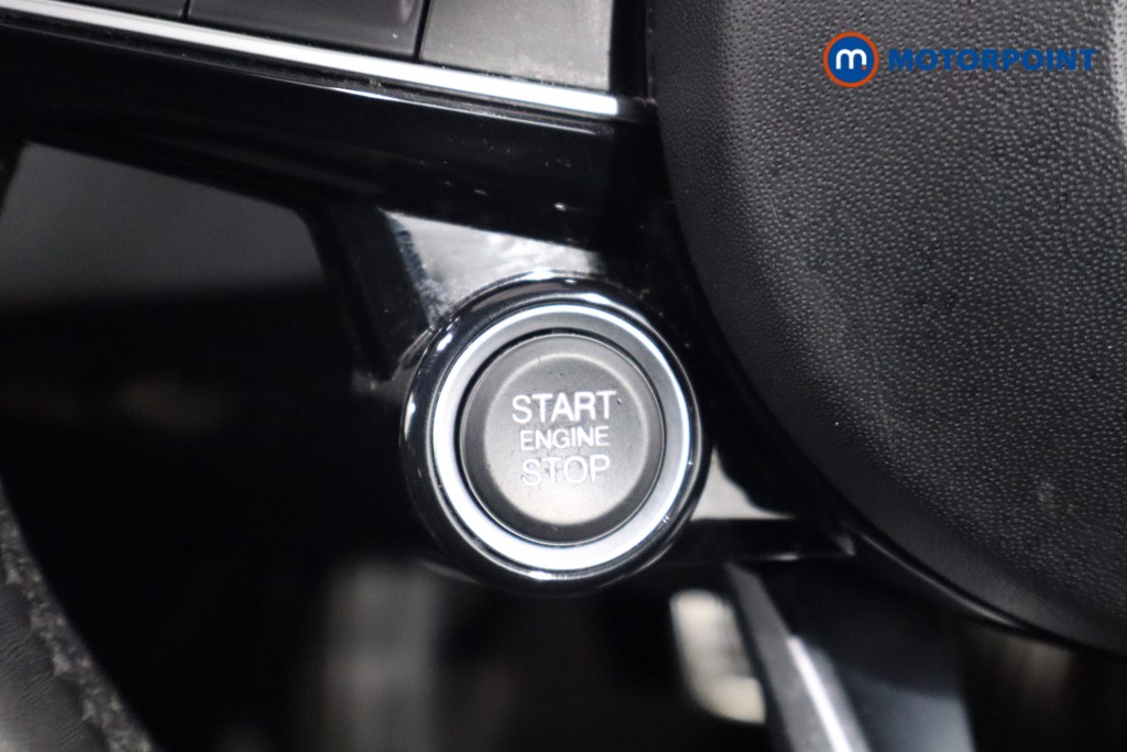 Alfa Romeo Giulia Lusso Ti Automatic Petrol Saloon - Stock Number (1581255) - 13th supplementary image