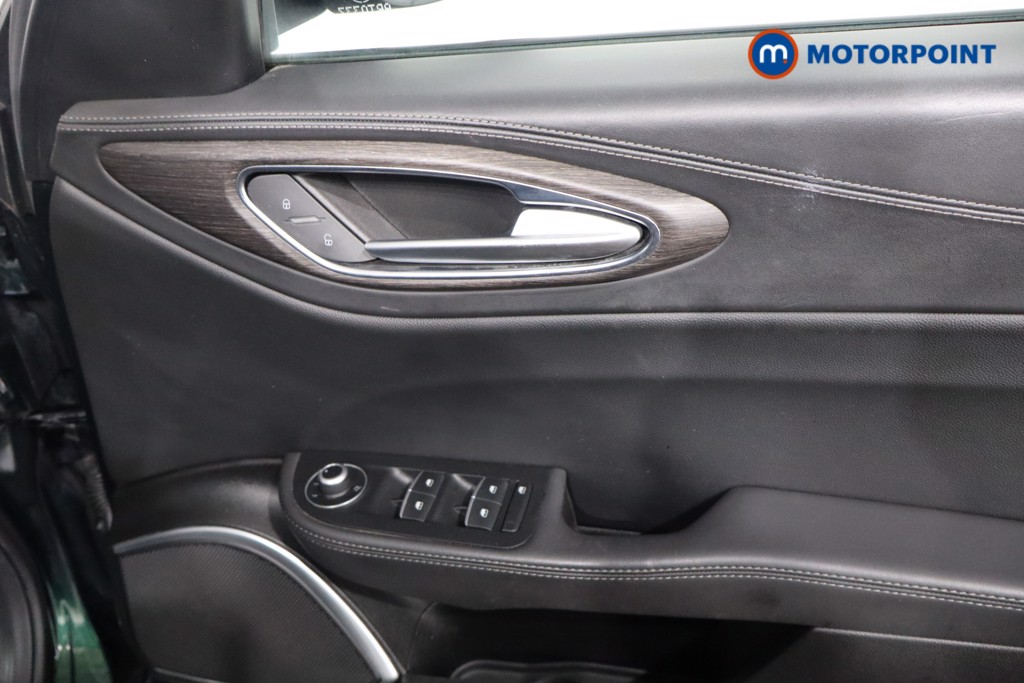 Alfa Romeo Giulia Lusso Ti Automatic Petrol Saloon - Stock Number (1581255) - 25th supplementary image