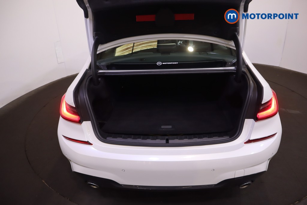 BMW 3 Series M Sport Automatic Petrol Plug-In Hybrid Saloon - Stock Number (1581440) - 8th supplementary image