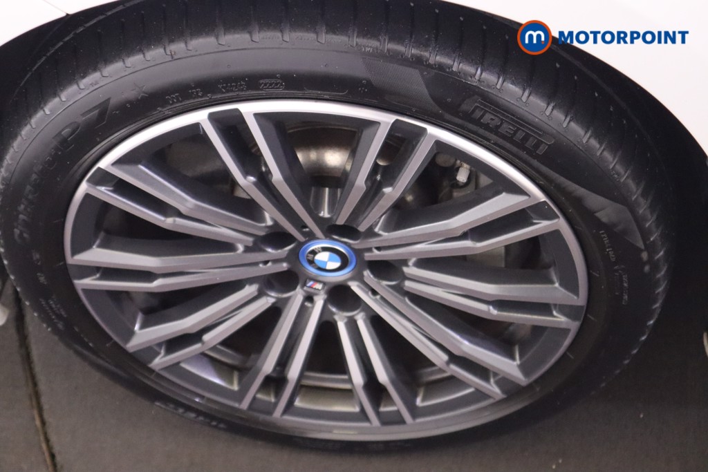 BMW 3 Series M Sport Automatic Petrol Plug-In Hybrid Saloon - Stock Number (1581440) - 10th supplementary image