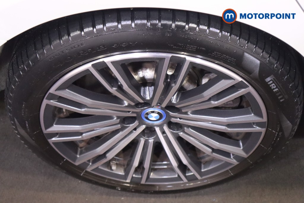 BMW 3 Series M Sport Automatic Petrol Plug-In Hybrid Saloon - Stock Number (1581440) - 12th supplementary image