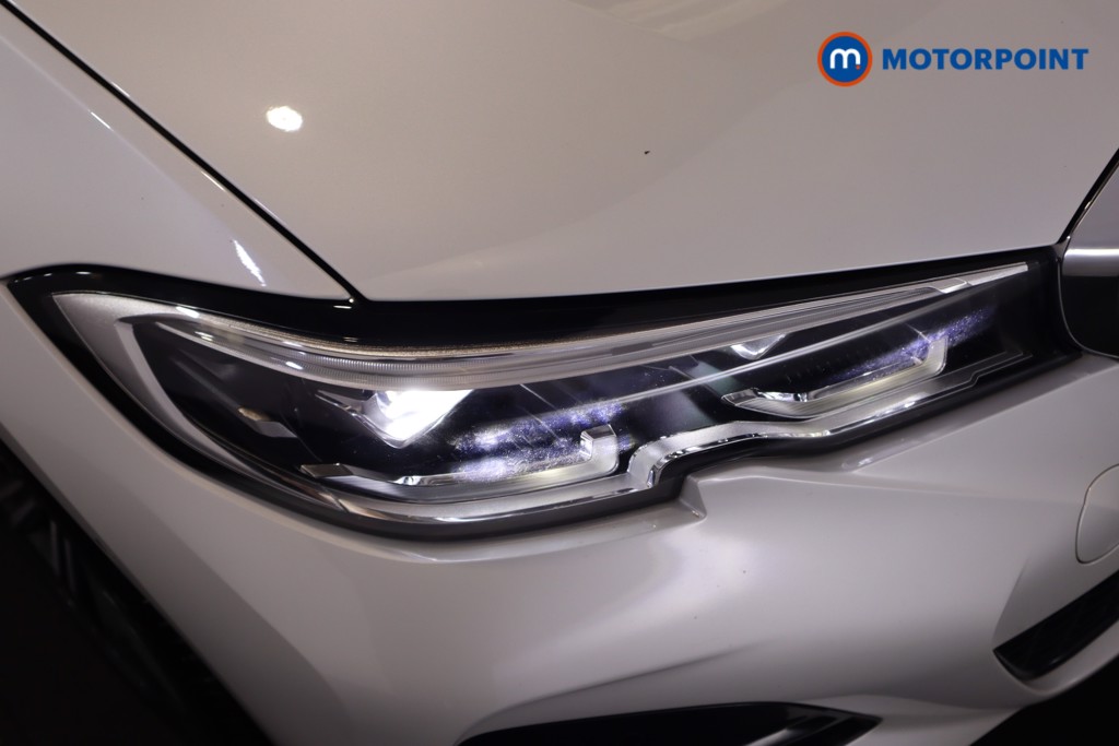 BMW 3 Series M Sport Automatic Petrol Plug-In Hybrid Saloon - Stock Number (1581440) - 34th supplementary image