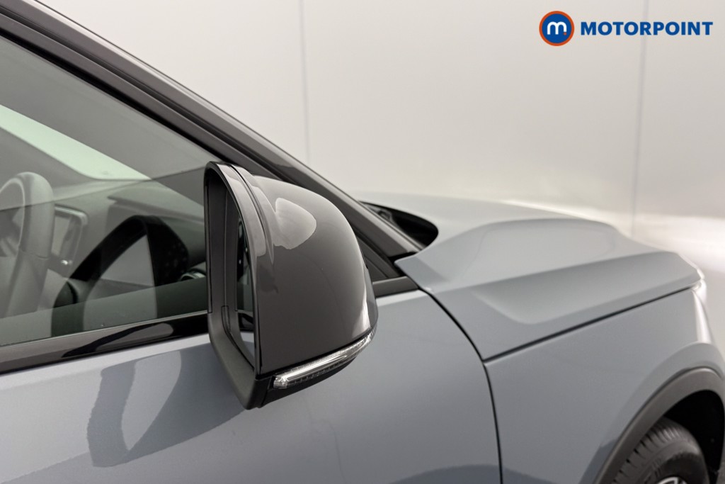 Volvo Xc40 R Design Automatic Petrol SUV - Stock Number (1581460) - 17th supplementary image