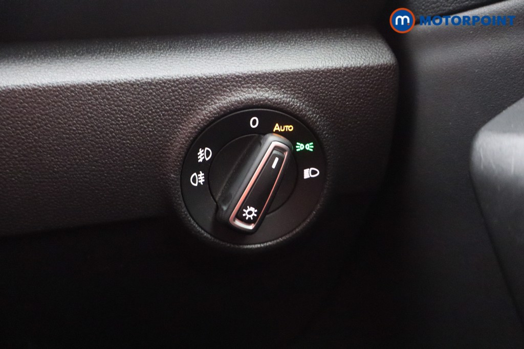 Volkswagen T-Roc R-Line Automatic Petrol SUV - Stock Number (1581725) - 6th supplementary image