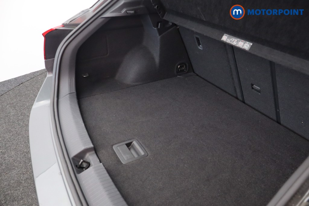 Volkswagen T-Roc R-Line Automatic Petrol SUV - Stock Number (1581725) - 33rd supplementary image