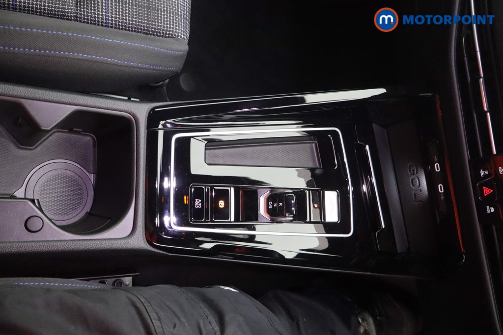 Volkswagen Golf GTE Automatic Petrol Plug-In Hybrid Hatchback - Stock Number (1581726) - 9th supplementary image