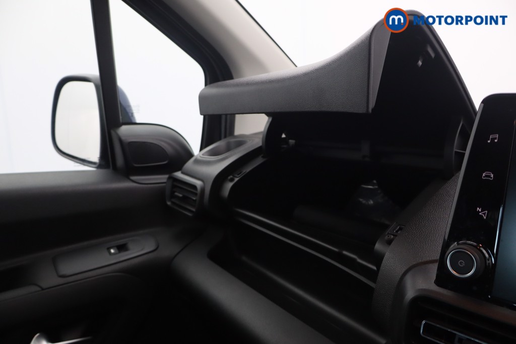 Vauxhall Combo Life SE Automatic Petrol People Carrier - Stock Number (1581764) - 10th supplementary image