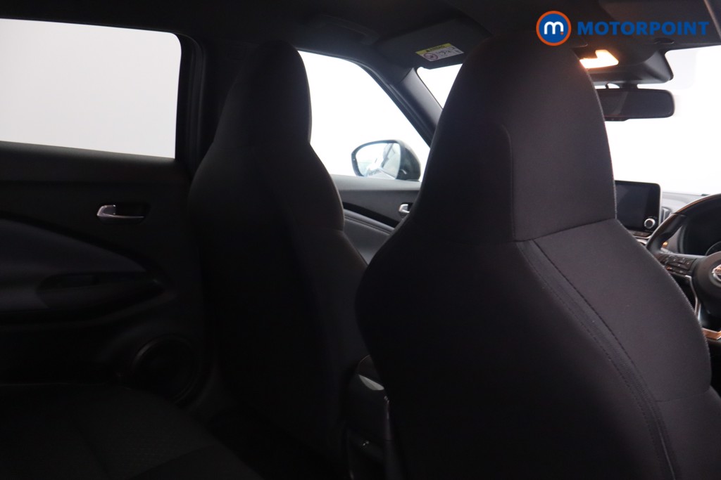 Nissan Juke N-Connecta Automatic Petrol SUV - Stock Number (1581788) - 15th supplementary image